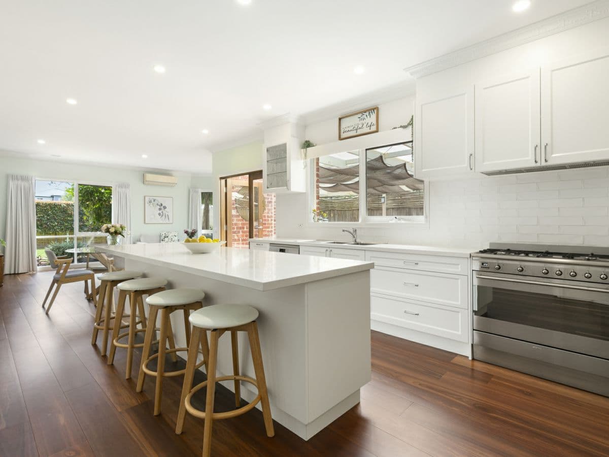 6 Reynard Court, LANGWARRIN, Langwarrin - Thumbnail 2
