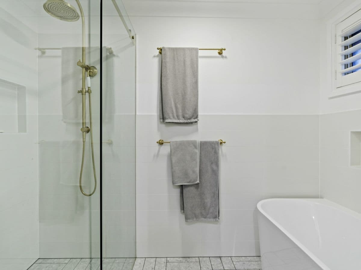 6 Currans Hill Drive, CURRANS HILL, Currans Hill - Thumbnail 8
