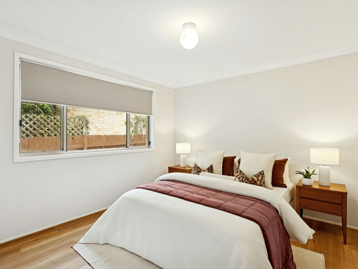 33 Manooka Road, POINT CLARE, Point Clare - Thumbnail 5
