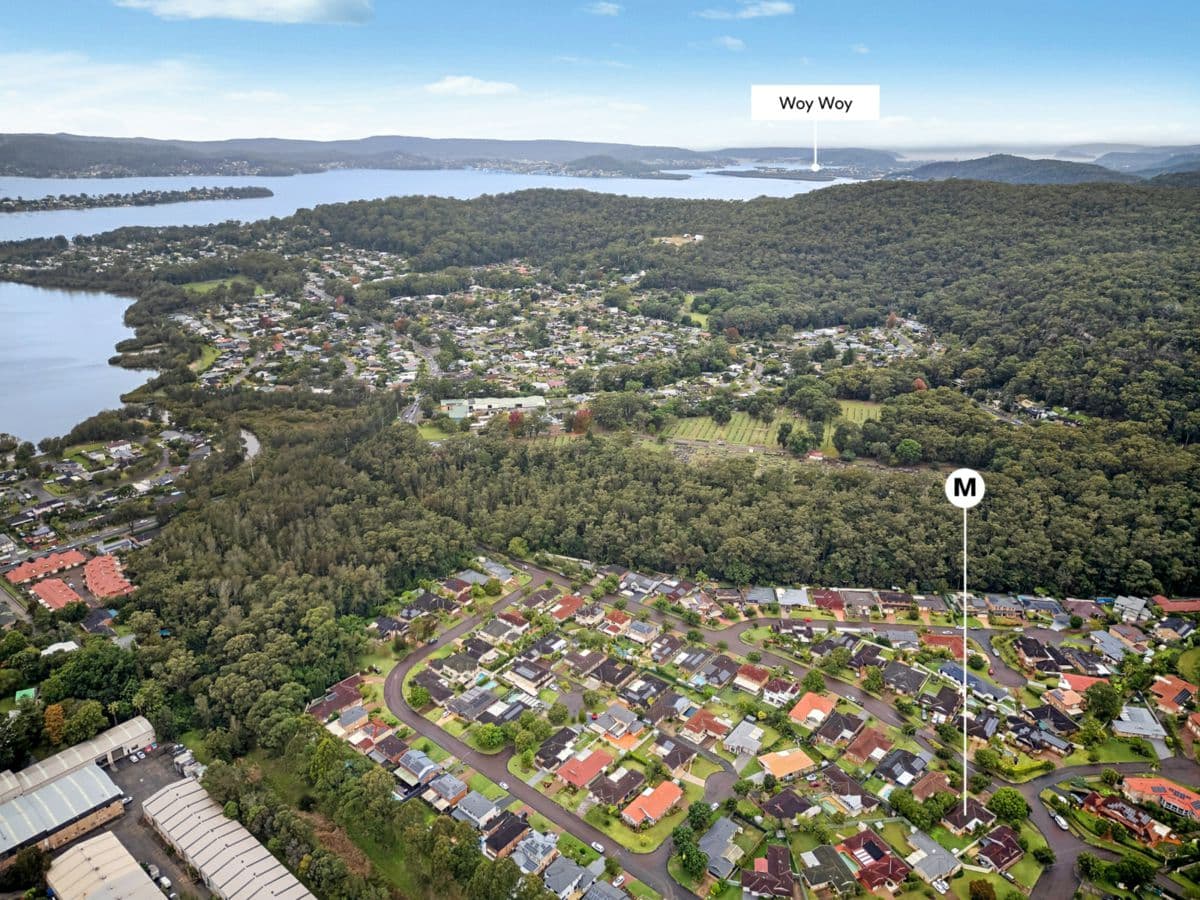 33 Manooka Road, POINT CLARE, Point Clare - Thumbnail 8