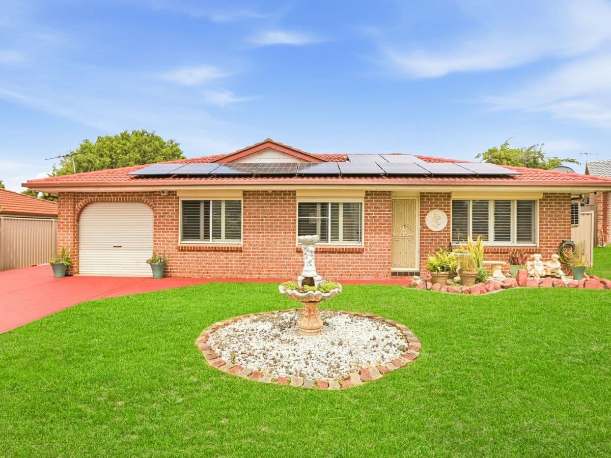 7 Teuma Place, GLENDENNING, Glendenning - Image 1