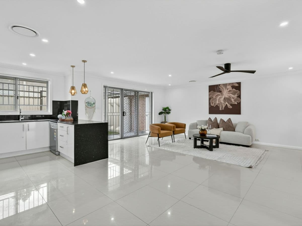 124D Dunmore Street, WENTWORTHVILLE, Wentworthville - Thumbnail 3