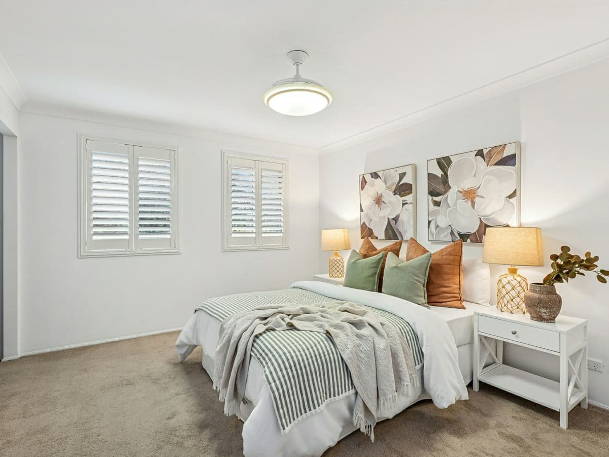 16-18 Springfield Crescent, SPRINGWOOD, Springwood - Thumbnail 7