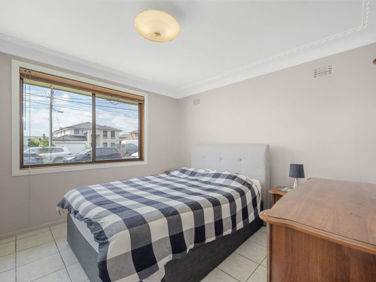 176 Hawksview Street, GUILDFORD, Guildford - Thumbnail 7