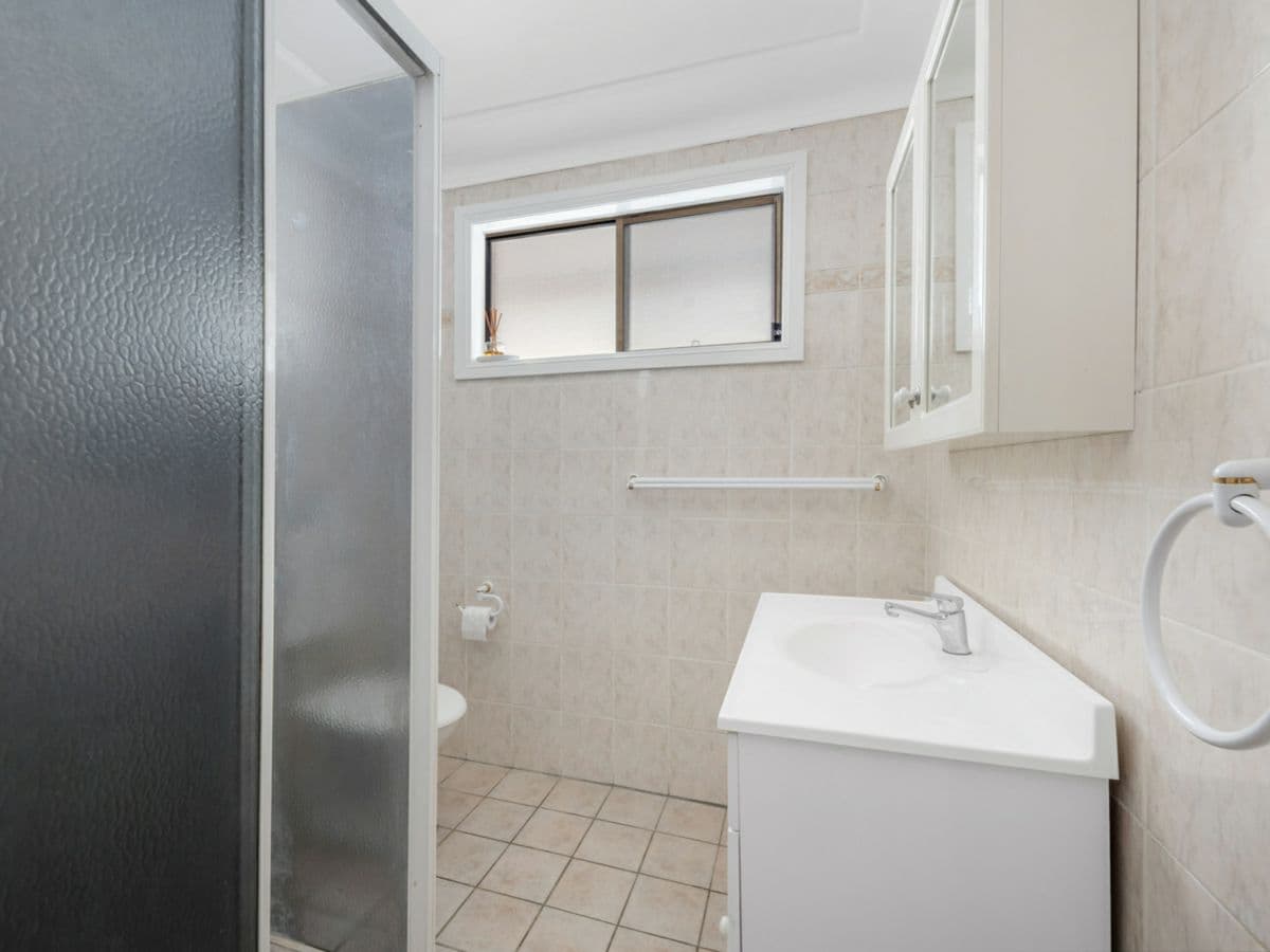 176 Hawksview Street, GUILDFORD, Guildford - Thumbnail 8