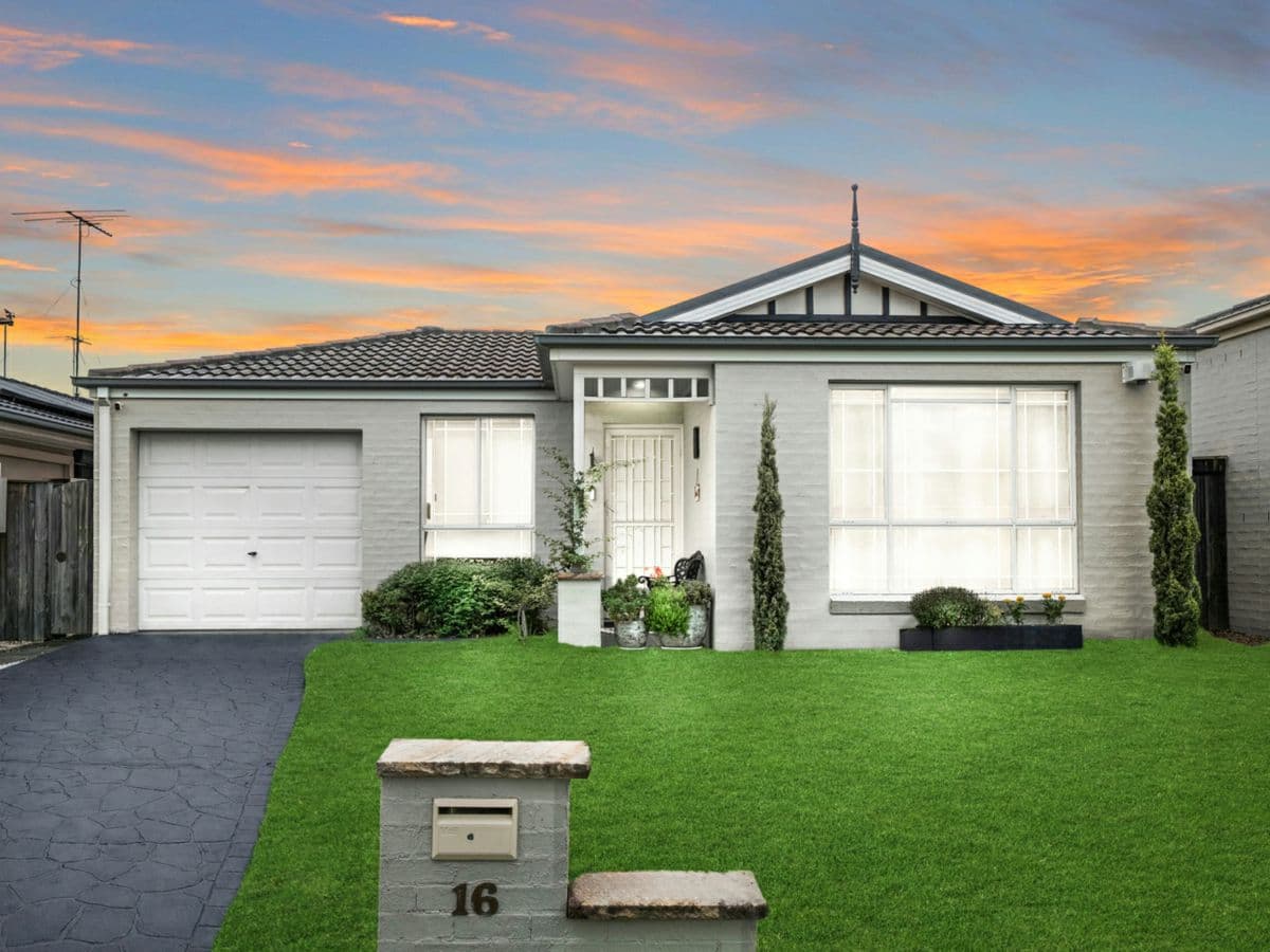 16 Caritta Court, PARKLEA, Parklea - Image 1