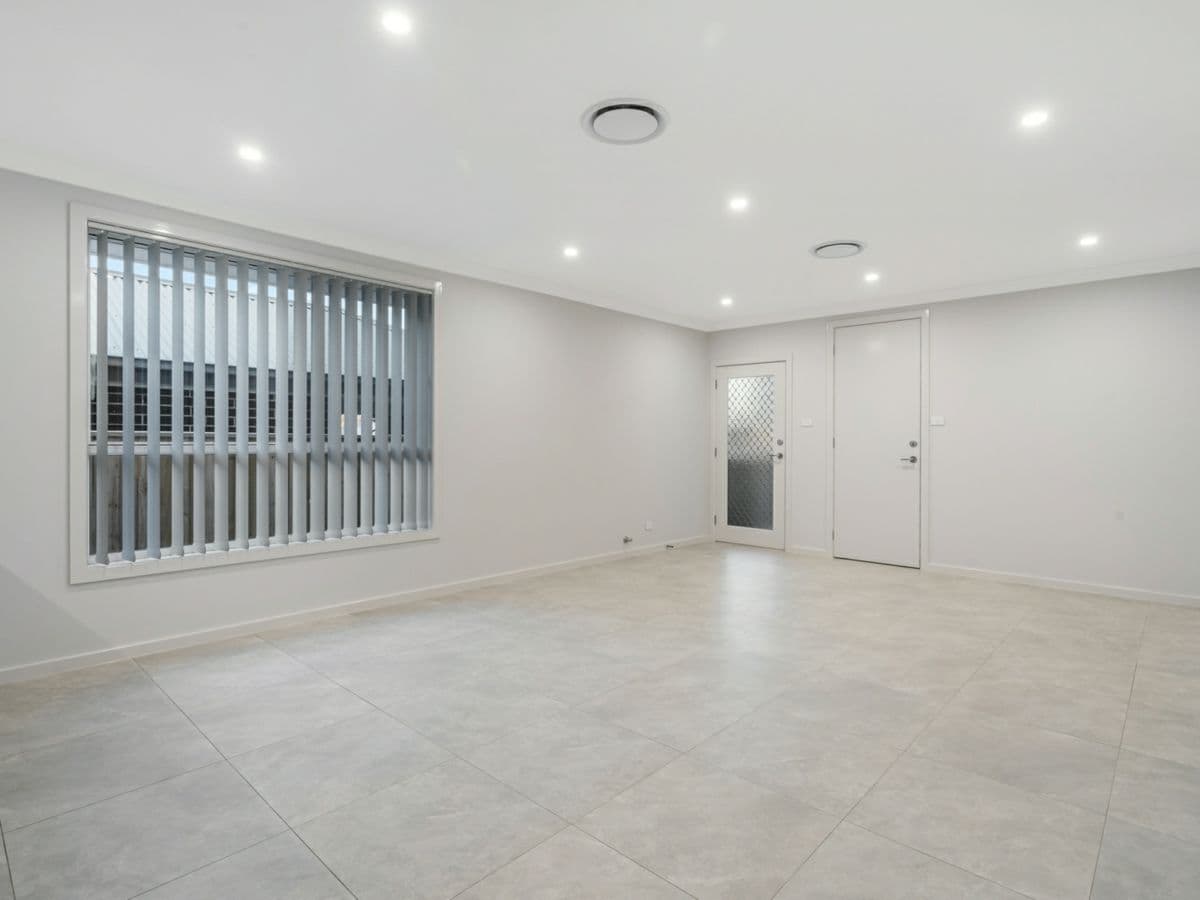 75 & 75A Brassil Avenue, CLAYMORE, Claymore - Thumbnail 3