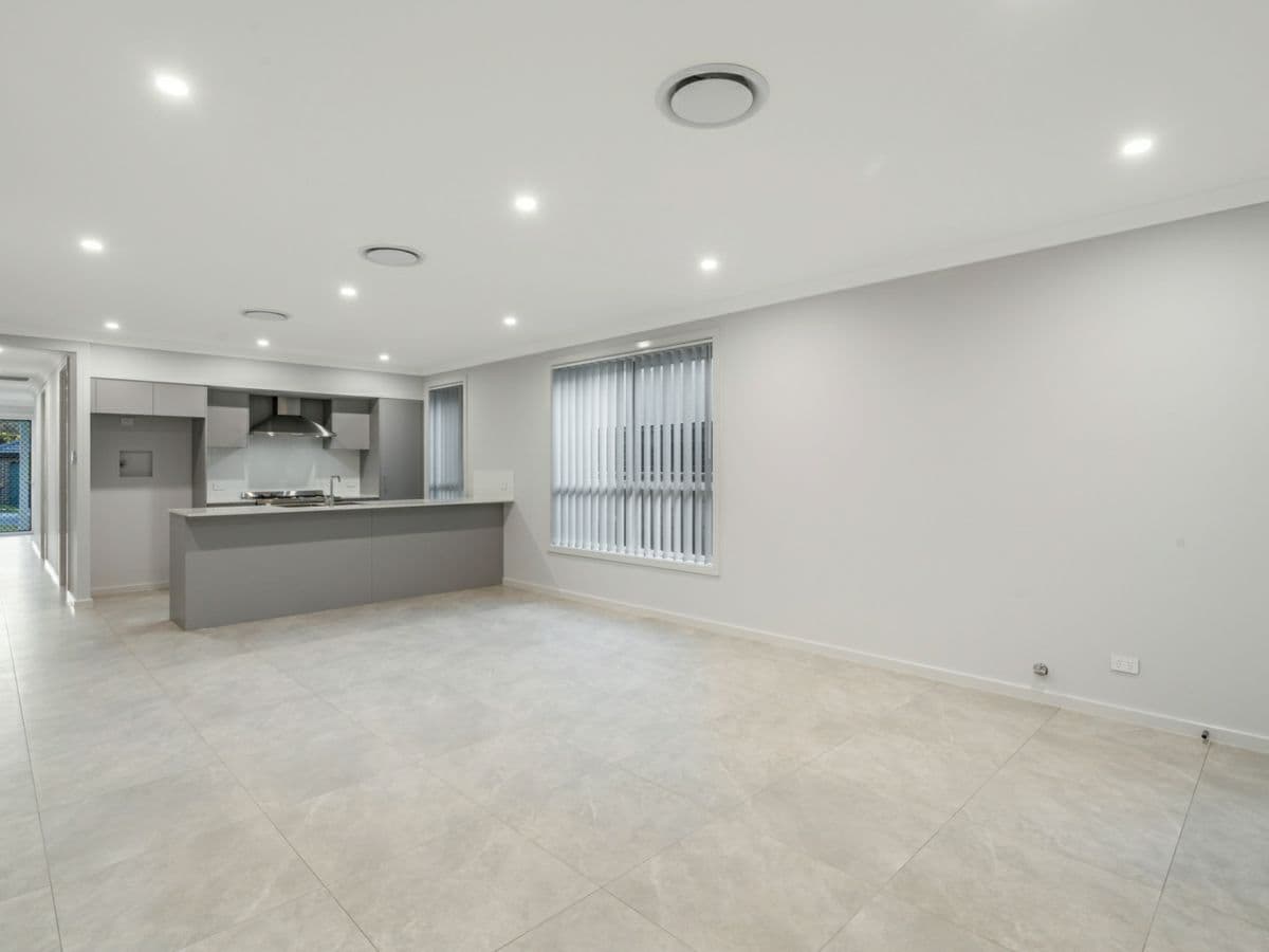 75 & 75A Brassil Avenue, CLAYMORE, Claymore - Thumbnail 4