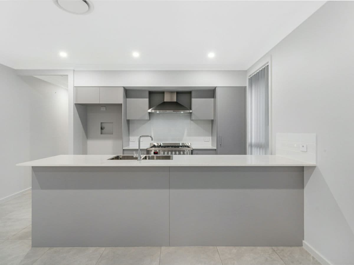 75 & 75A Brassil Avenue, CLAYMORE, Claymore - Thumbnail 6