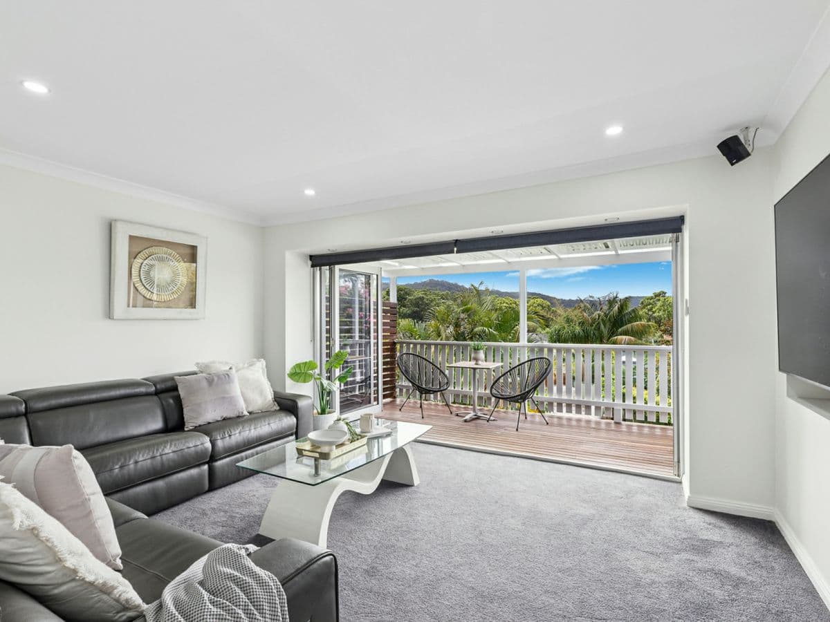 15 Priestley Parade, POINT CLARE, Point Clare - Thumbnail 6