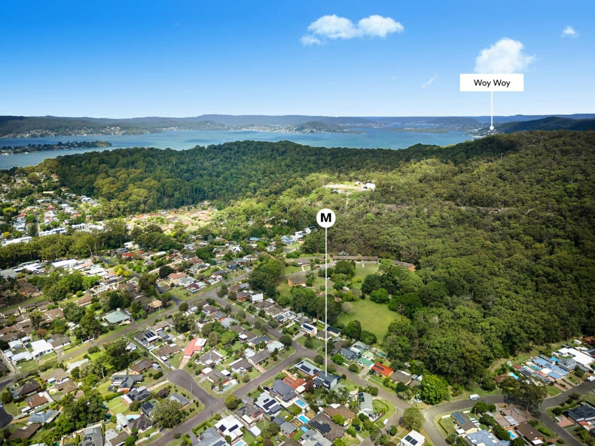 15 Priestley Parade, POINT CLARE, Point Clare - Thumbnail 7