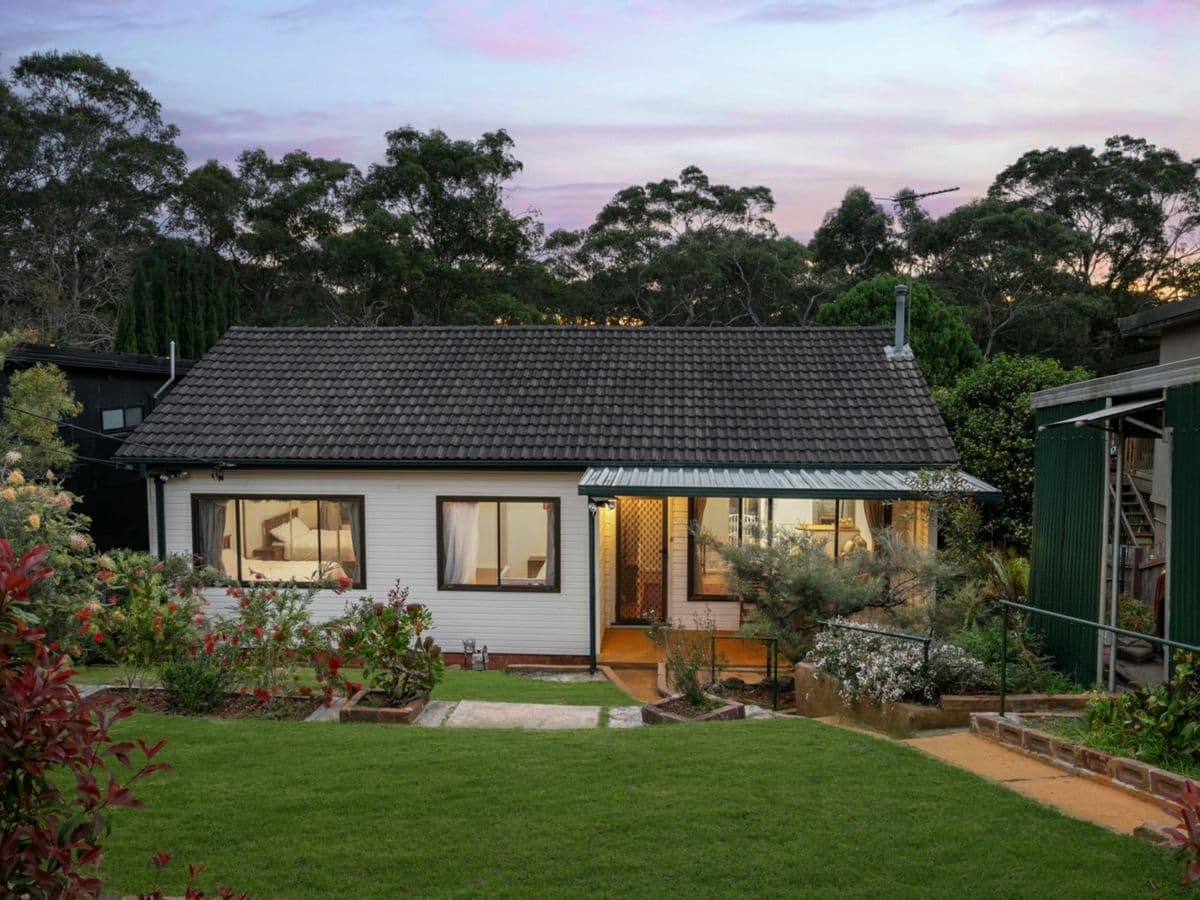21 Sandakan Road, REVESBY HEIGHTS, Revesby Heights - Thumbnail 2