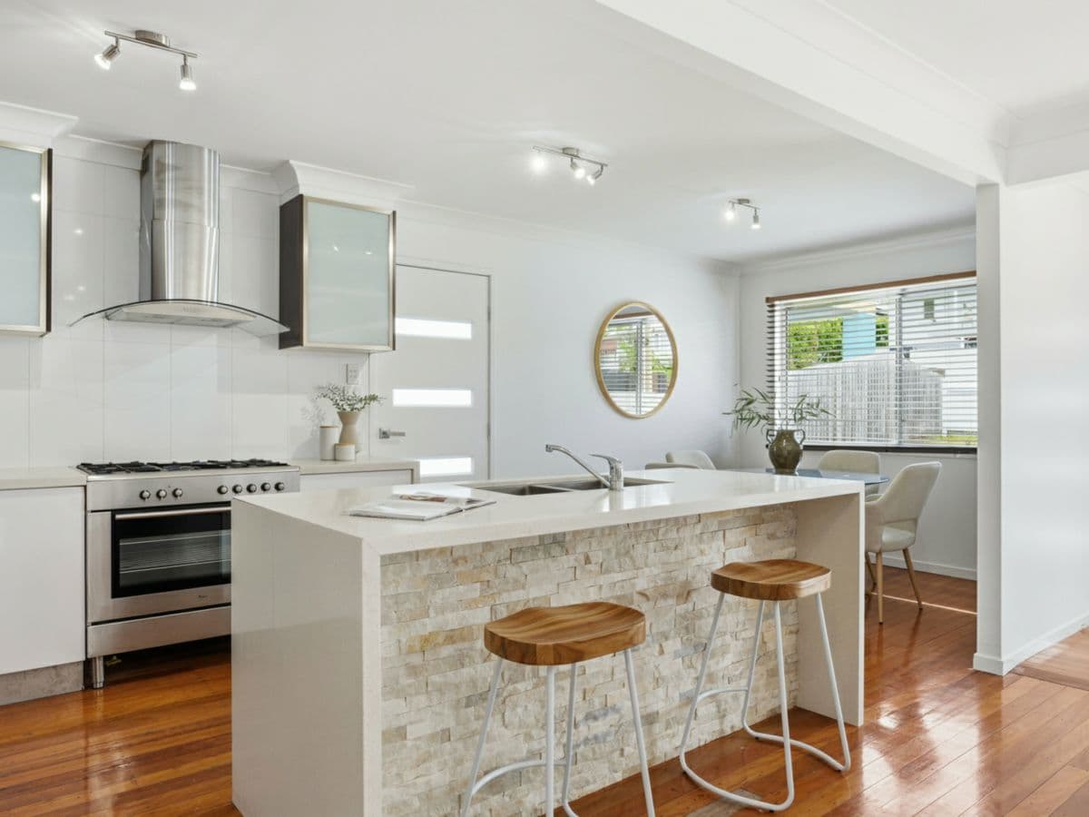 16 Knutsford Street, CHERMSIDE WEST, Chermside West - Thumbnail 4