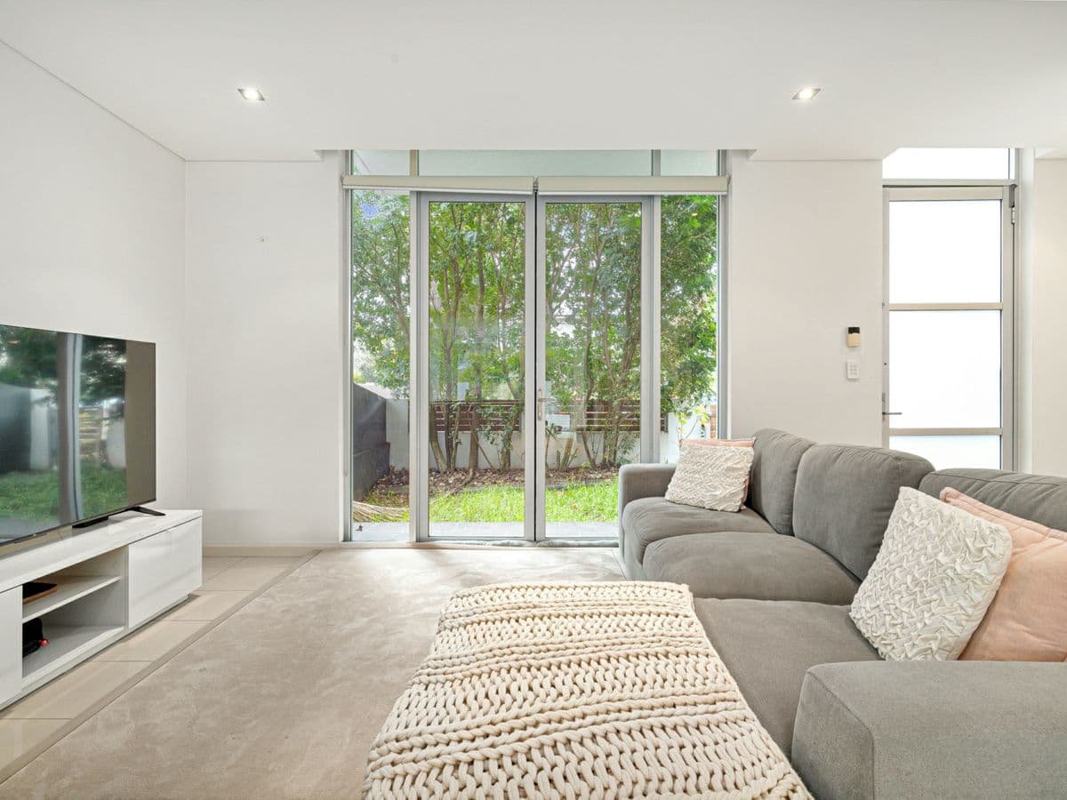 6/14-20 Madeira Street, SYLVANIA, Sylvania - Image 1
