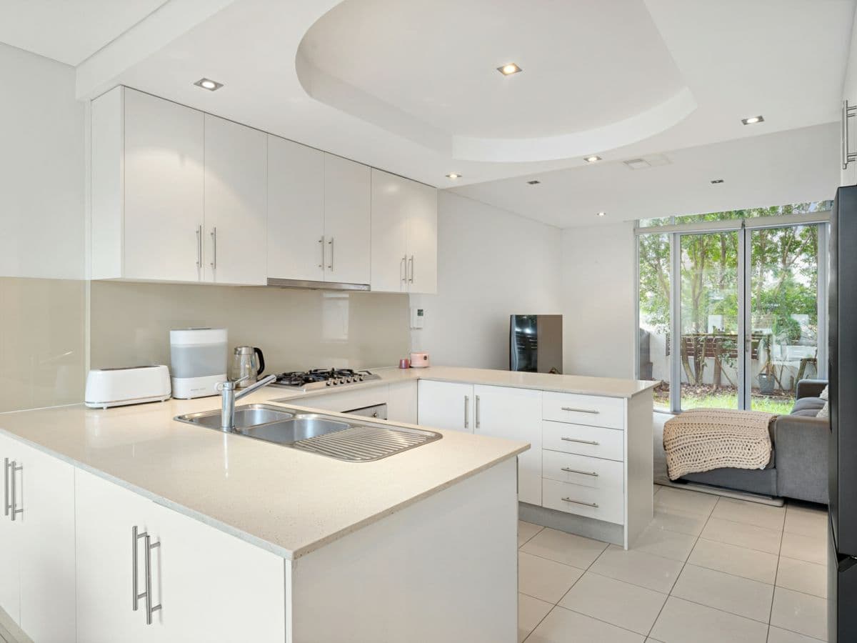 6/14-20 Madeira Street, SYLVANIA, Sylvania - Thumbnail 2