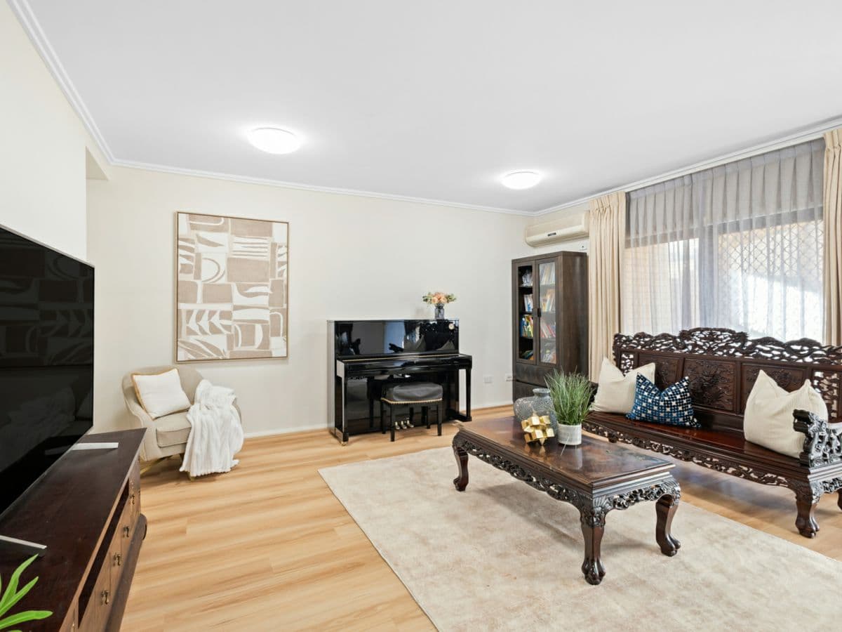 9/2 Charles Street, CARLINGFORD, Carlingford - Thumbnail 2