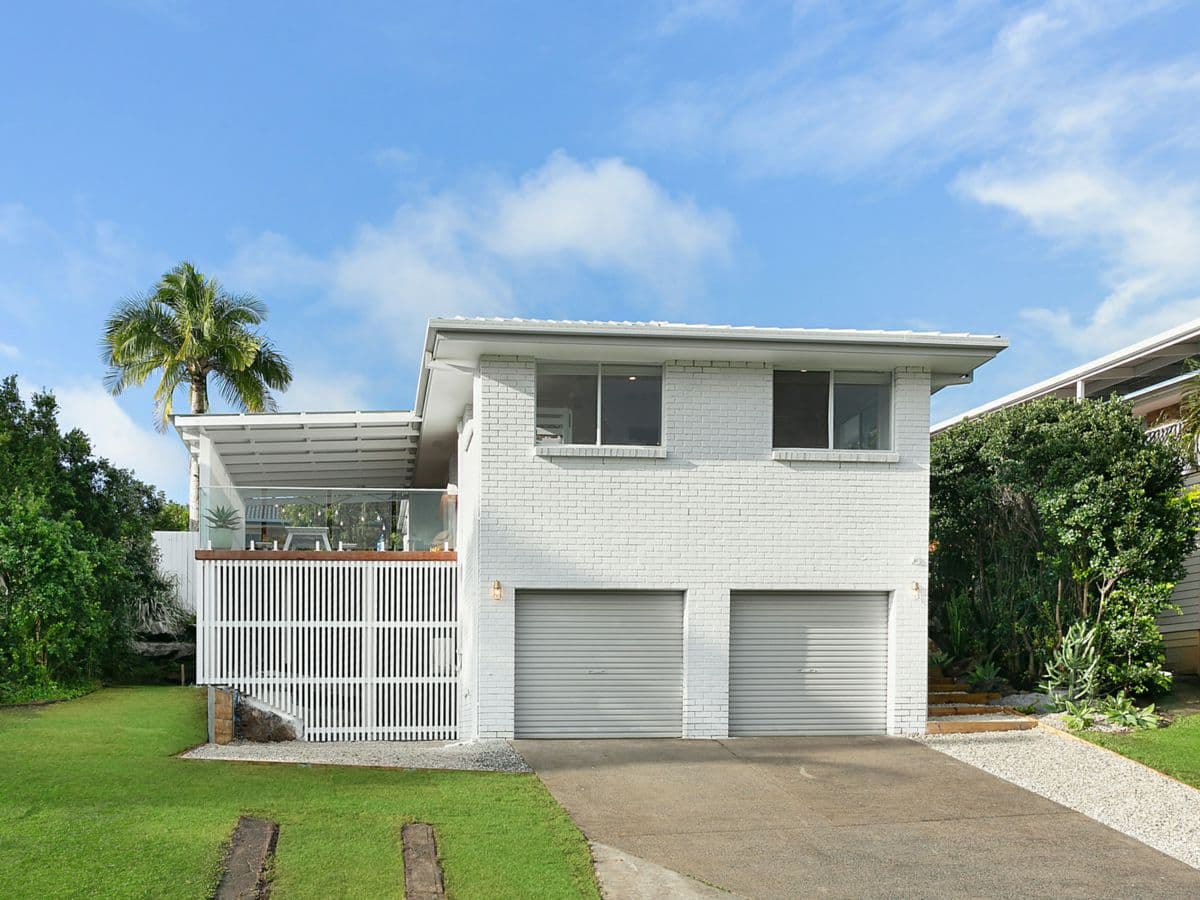 24 Kalmia Court, ELANORA, Elanora - Thumbnail 3