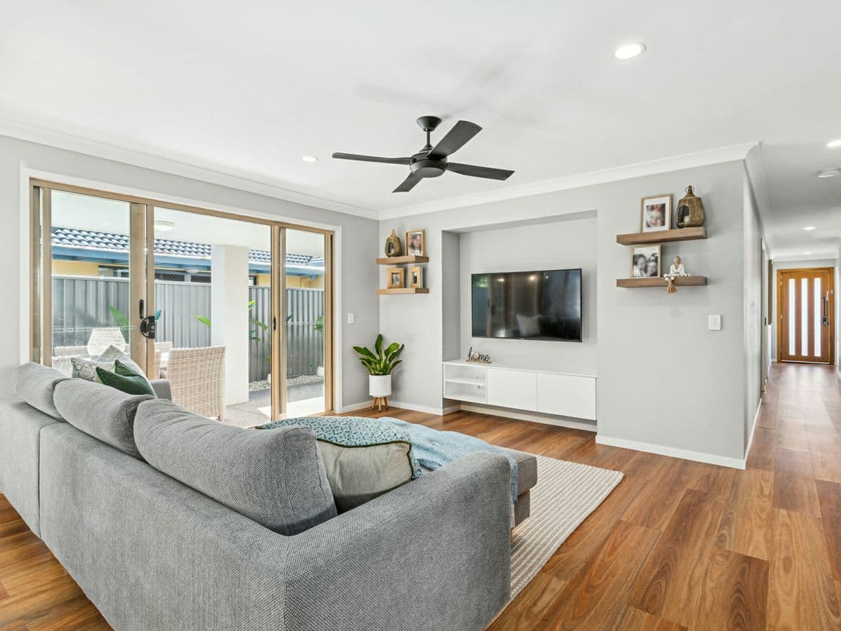 57 Keegan Circuit, CURRUMBIN WATERS, Currumbin Waters - Thumbnail 5