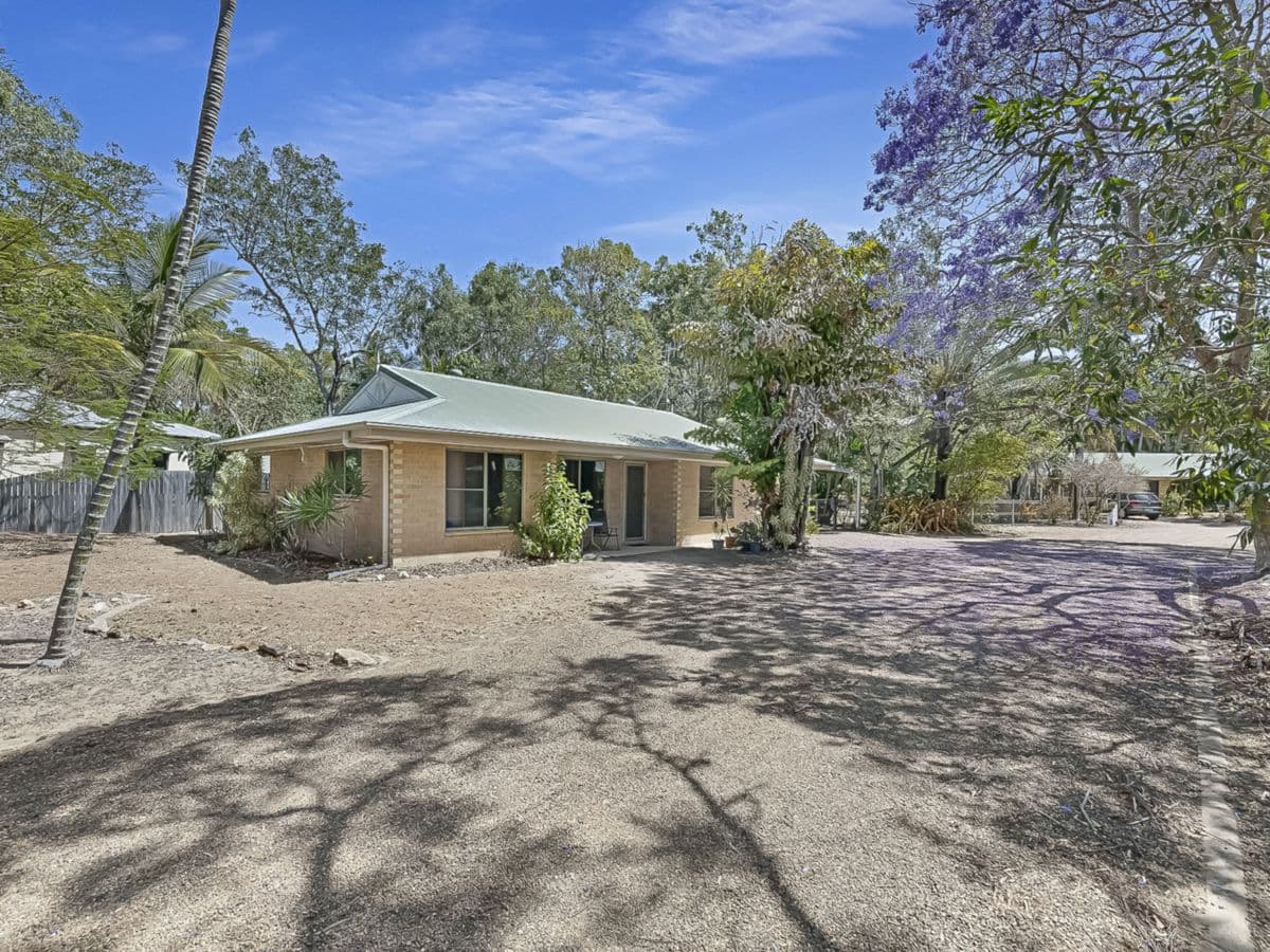 37 Plum Tree Crescent, MOORE PARK BEACH, Moore Park Beach - Thumbnail 3