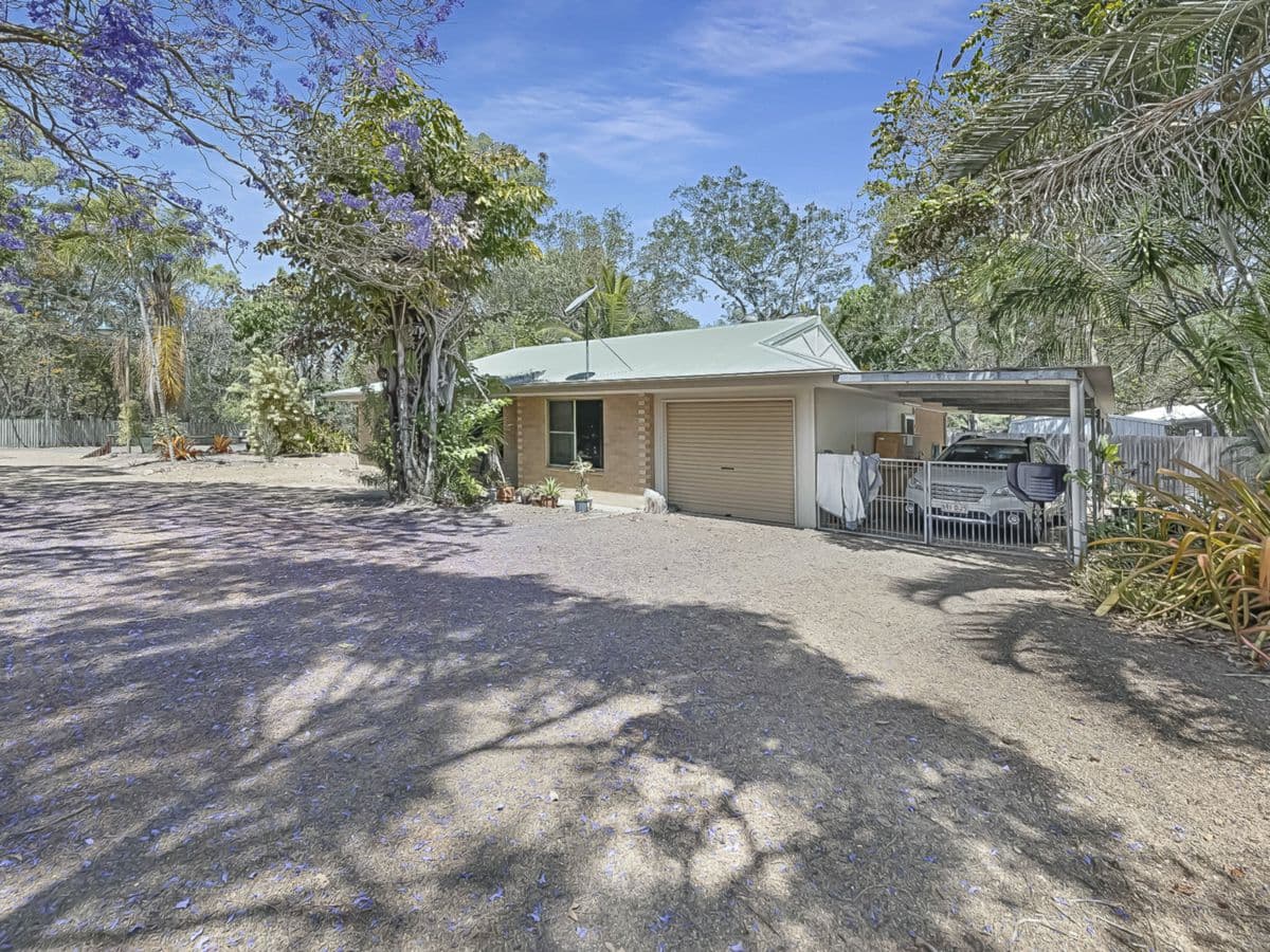 37 Plum Tree Crescent, MOORE PARK BEACH, Moore Park Beach - Thumbnail 5