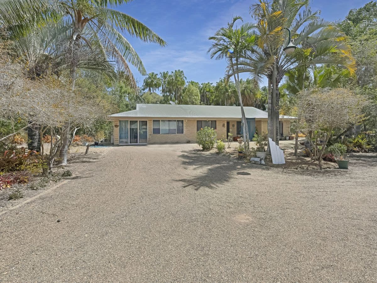 37 Plum Tree Crescent, MOORE PARK BEACH, Moore Park Beach - Thumbnail 7