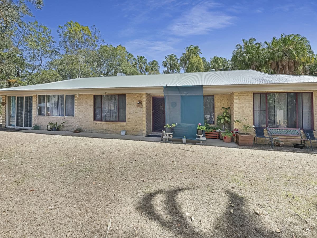 37 Plum Tree Crescent, MOORE PARK BEACH, Moore Park Beach - Thumbnail 8