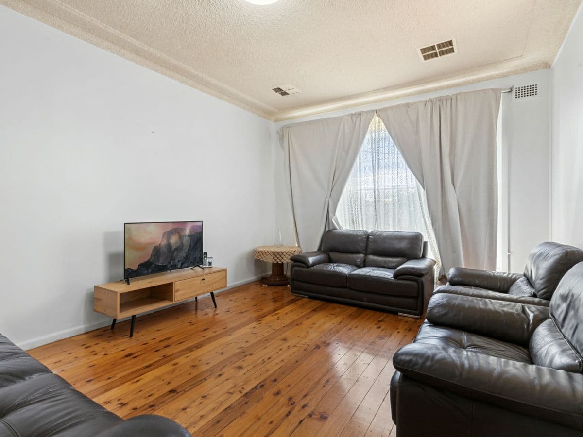132 Bulli Road, CONSTITUTION HILL, Constitution Hill - Thumbnail 2