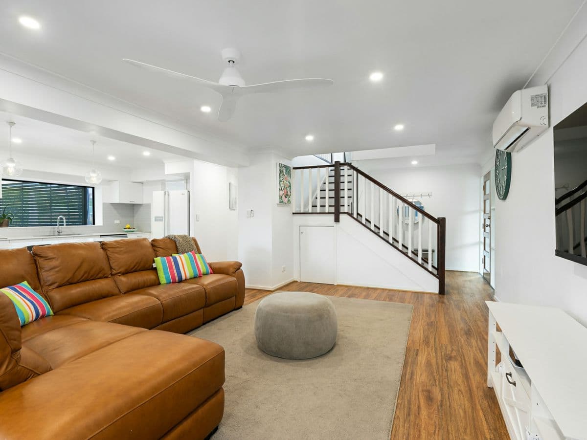 8 Thornburgh Street, OXLEY, Oxley - Thumbnail 3