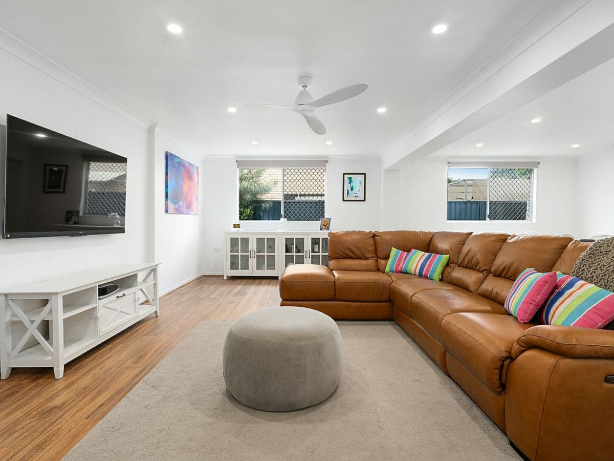 8 Thornburgh Street, OXLEY, Oxley - Thumbnail 4