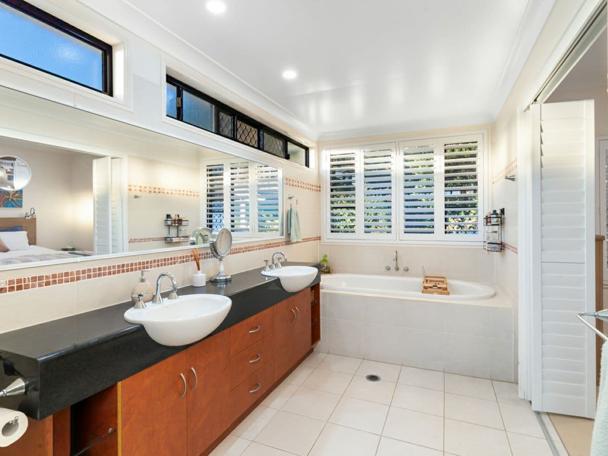 1 Limewood Close, NORMAN GARDENS, Norman Gardens - Thumbnail 8