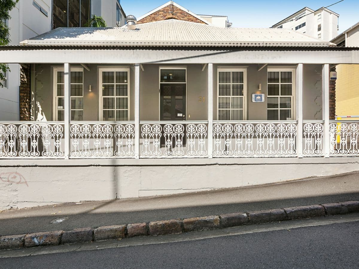 31 Hope Street, SPRING HILL, Spring Hill - Image 1