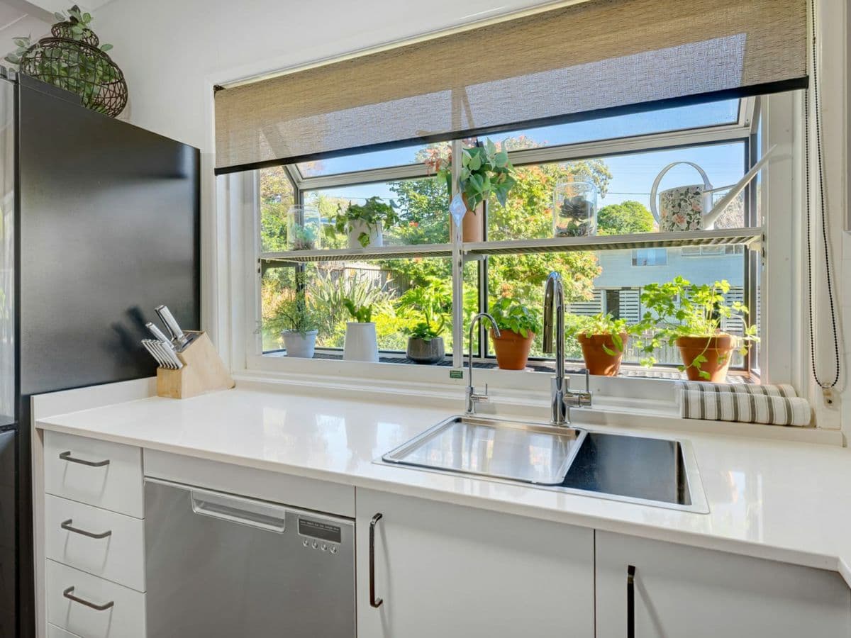 22 Montclair Street, ASPLEY, Aspley - Thumbnail 5
