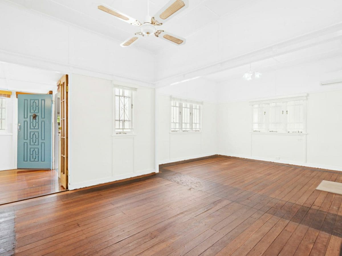 21 Farm Street, NEWMARKET, Newmarket - Thumbnail 3