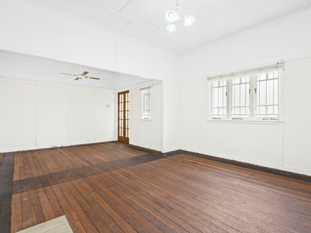 21 Farm Street, NEWMARKET, Newmarket - Thumbnail 4