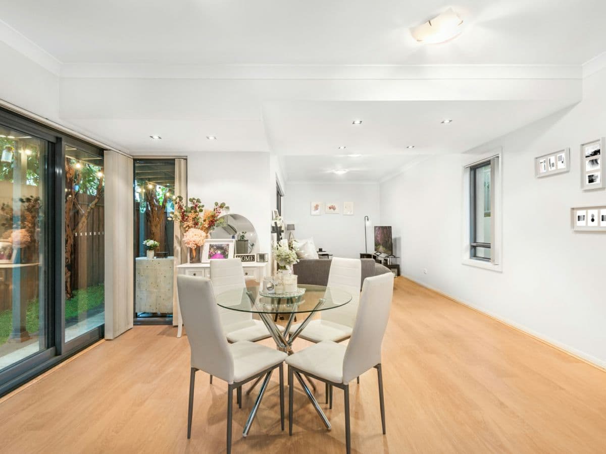25/15 Daphne Street, BOTANY, Botany - Thumbnail 2
