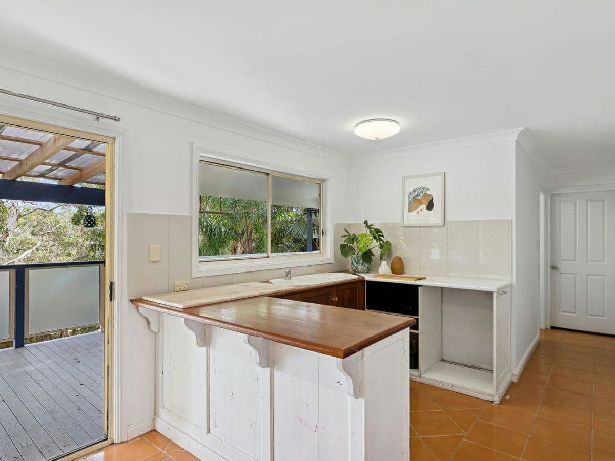 29 Boos Road, FORRESTERS BEACH, Forresters Beach - Thumbnail 6