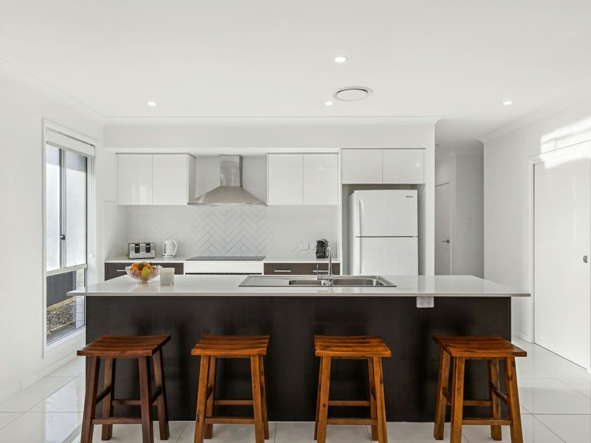 36 George Evans Road, KILLARNEY VALE, Killarney Vale - Thumbnail 2