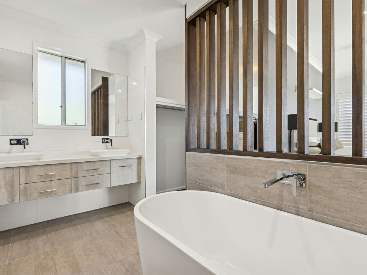 36 George Evans Road, KILLARNEY VALE, Killarney Vale - Thumbnail 4