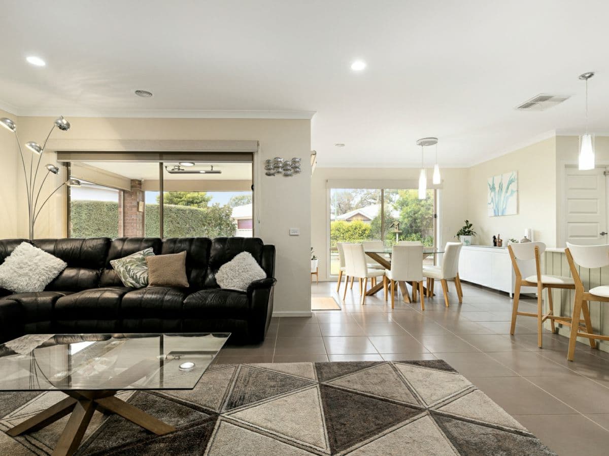 37 Black Wallaby Drive, LANGWARRIN, Langwarrin - Thumbnail 5