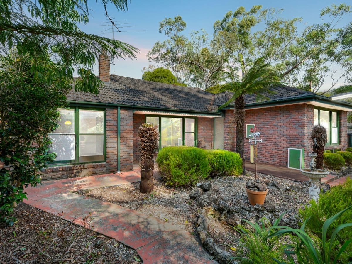 460 Robinsons Road, LANGWARRIN SOUTH, Langwarrin South - Thumbnail 2