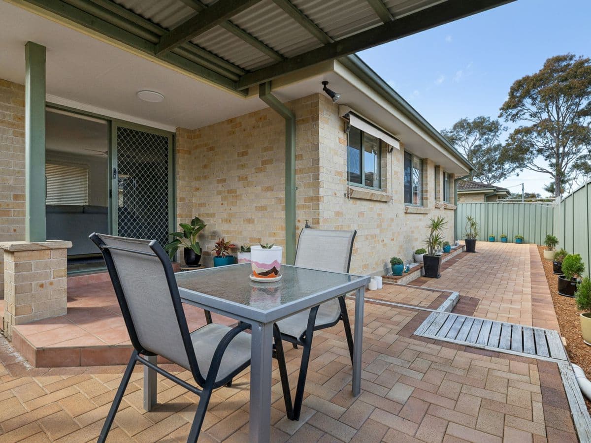 2/13 McAlister Avenue, ENGADINE, Engadine - Thumbnail 2