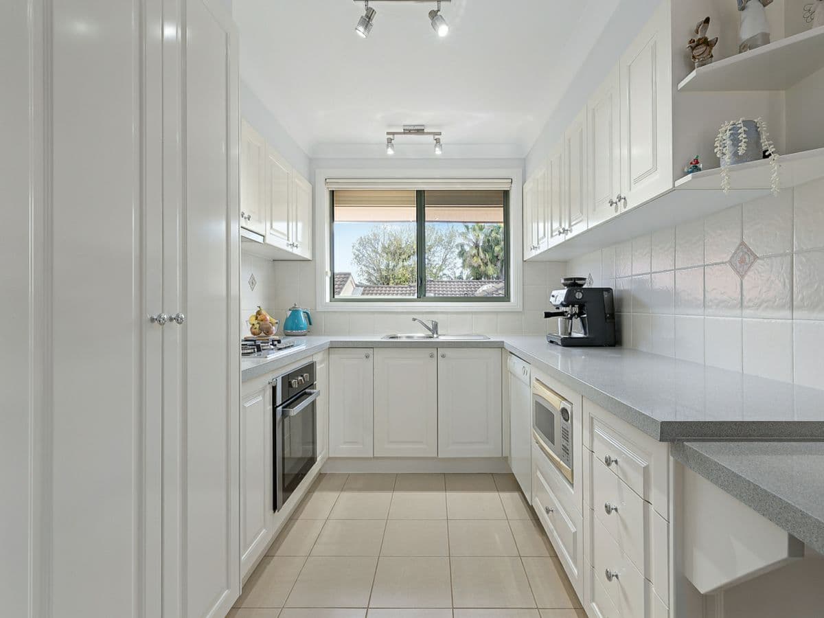 2/13 McAlister Avenue, ENGADINE, Engadine - Thumbnail 3
