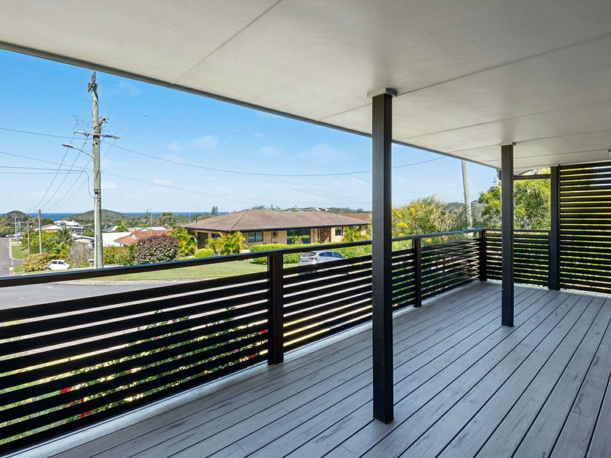 1 Vista Way, SCOTTS HEAD, Scotts Head - Thumbnail 4