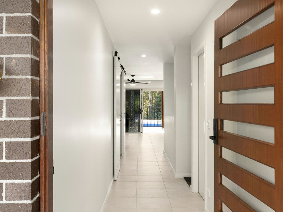 10 Forest View Close, BONVILLE, Bonville - Thumbnail 3