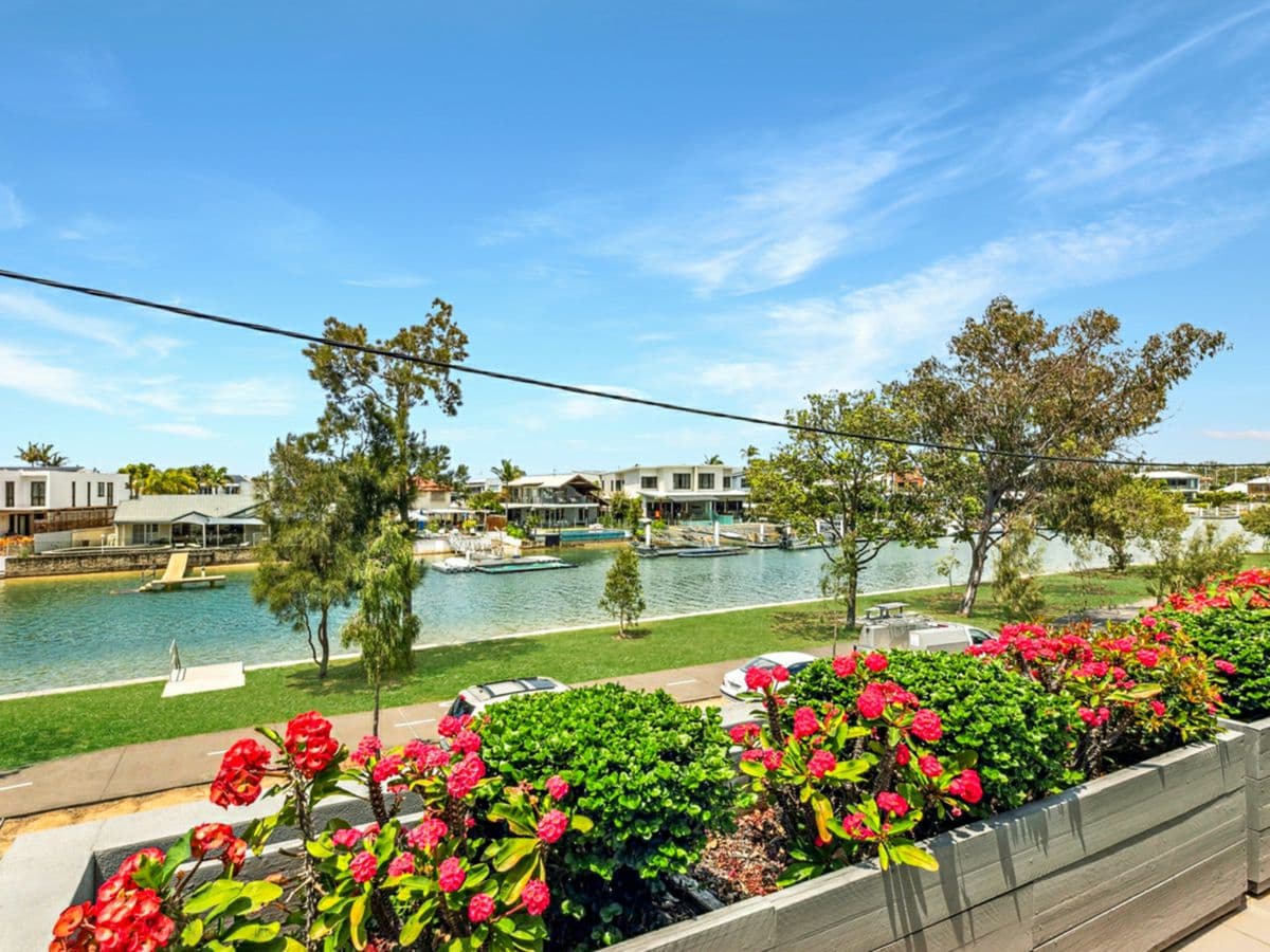 2/11 Bindaree Crescent, MOOLOOLABA, Mooloolaba - Thumbnail 2