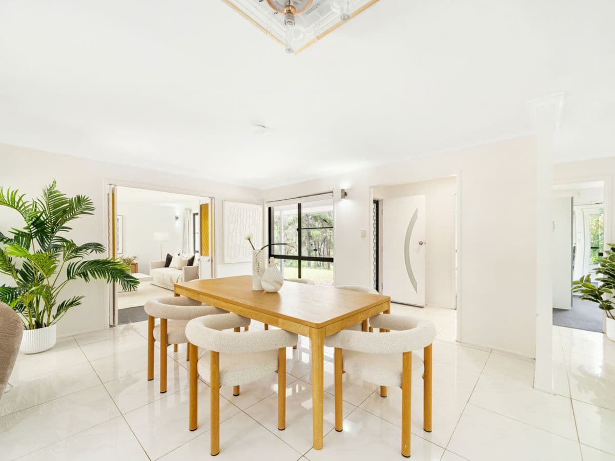 1 Eden Drive, EATONS HILL, Eatons Hill - Thumbnail 7