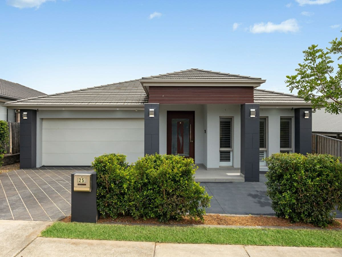 25 Sowerby Street, ORAN PARK, Oran Park - Image 1