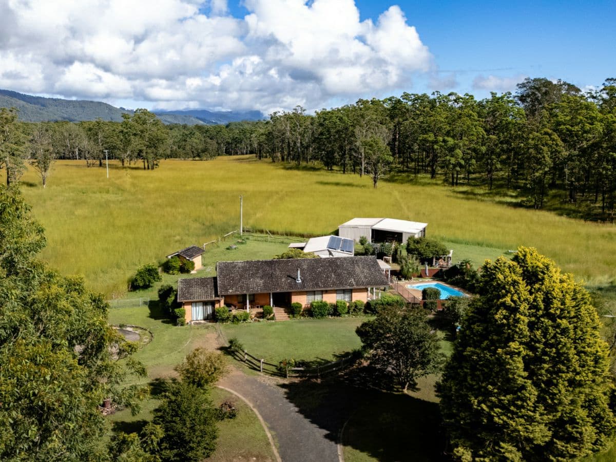 102 Careys Road, HILLVILLE, Hillville - Image 1