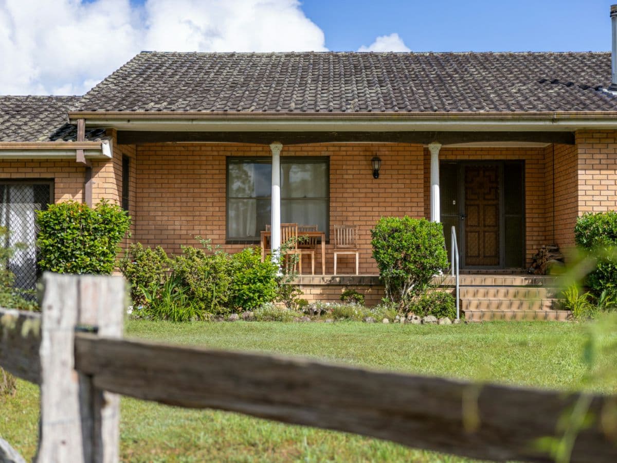 102 Careys Road, HILLVILLE, Hillville - Thumbnail 2