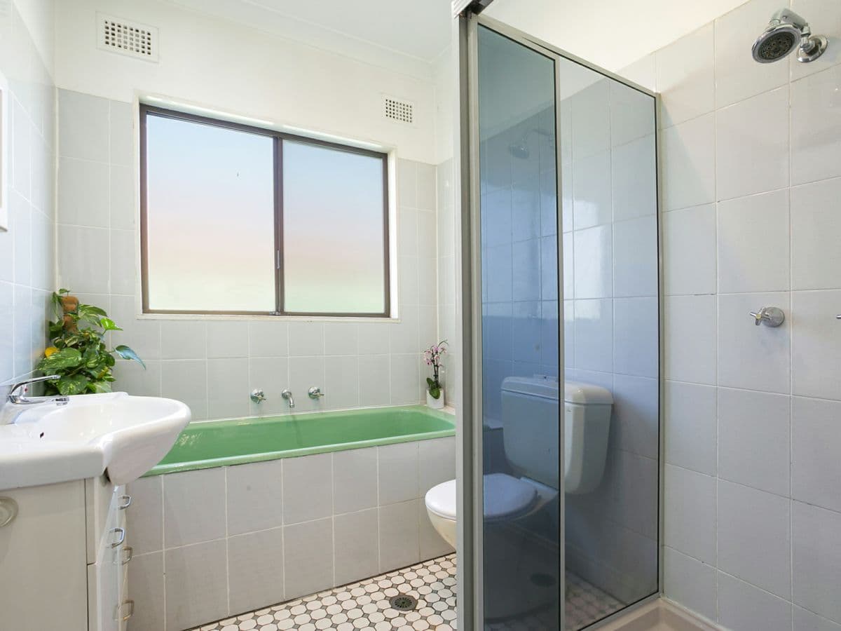 7 Queen Street, REVESBY, Revesby - Thumbnail 6